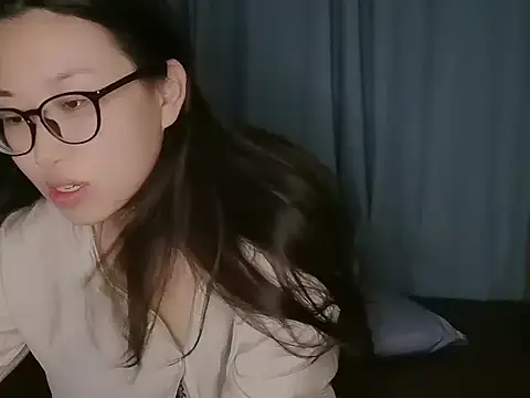 Snapshot of Ava-258 chatting on 10.16.25 Ava-258 online show from 10.16.25