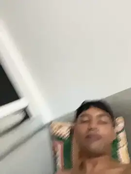 Snapshot of Flirtdick03 chatting on 10.10.25 Flirtdick03 online show from 10.10.25