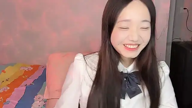 Snapshot of _xiaoniaojiang chatting on 10.28.25  xiaoniaojiang online show from 10.28.25