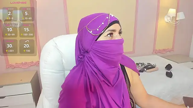  naylaa  online show from 04.26.26