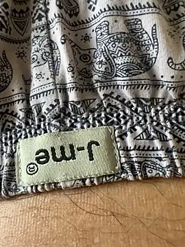 hummingbirds1612 online show from 02.22.26