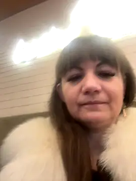 Butterfly8385 online show from 12.20.25