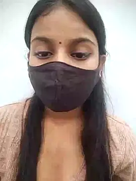 Snapshot of Kittu_05 chatting on 10.11.25 Kittu 05 online show from 10.11.25