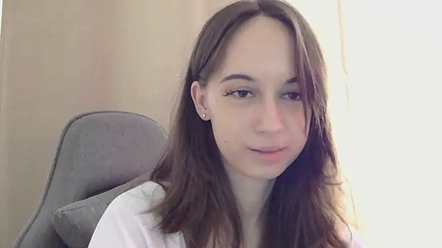 Snapshot of VeraLush chatting on 03.13.26 VeraLush online show from 03.13.26