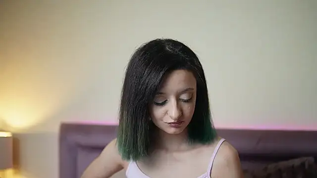 JoelleApril online show from 06.18.26