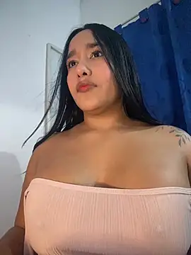 Snapshot of mis-violetha chatting on 07.05.26 mis-violetha online show from 07.05.26
