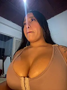 Snapshot of mis-violetha chatting on 07.26.26 mis-violetha online show from 07.26.26
