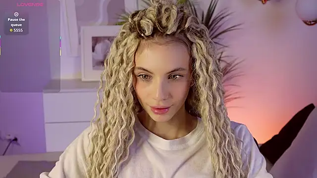 mia silkk online show from 11.06.25