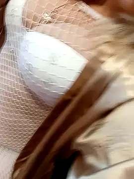 FineCaroline online show from 10.16.25