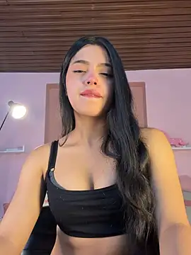 LunaMoore Pink online show from 07.15.26