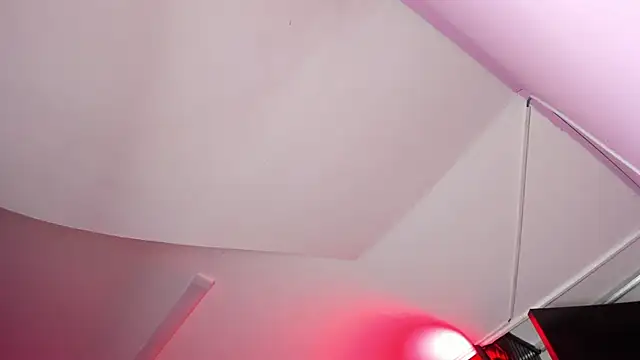 Snapshot of Yaluz_Naugthy chatting on 01.17.26 Yaluz Naugthy online show from 01.17.26