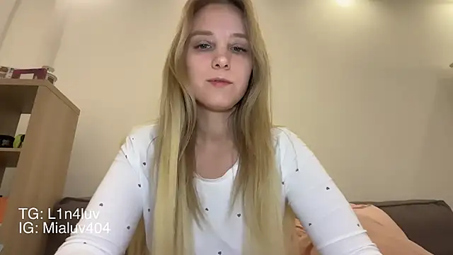 AIicaparkerc online show from 07.30.26