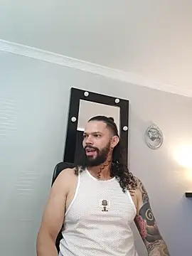 Snapshot of AlukardBig chatting on 11.11.25 AlukardBig online show from 11.11.25