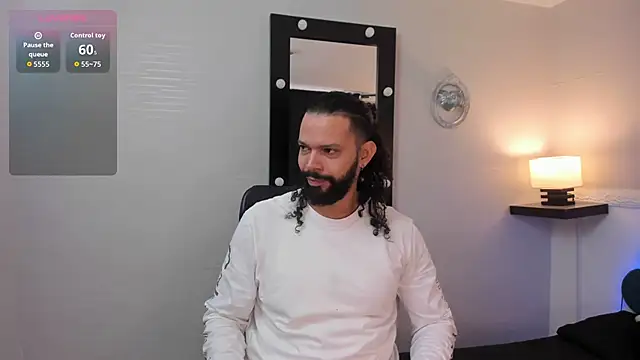 Snapshot of AlukardBig chatting on 11.16.25 AlukardBig online show from 11.16.25