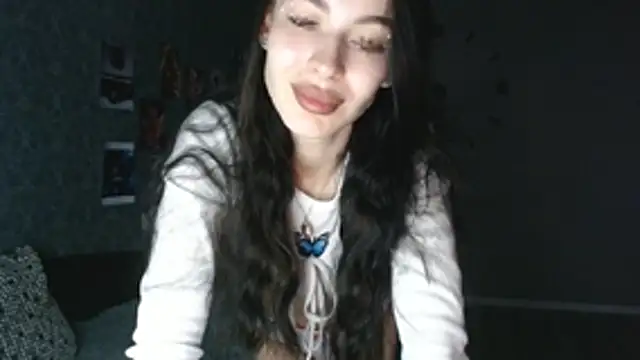 Snapshot of Daphne_Darkthorn chatting on 10.21.25 Daphne Darkthorn online show from 10.21.25