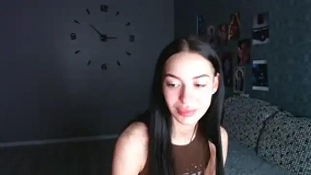 Snapshot of Daphne_Darkthorn chatting on 10.25.25 Daphne Darkthorn online show from 10.25.25