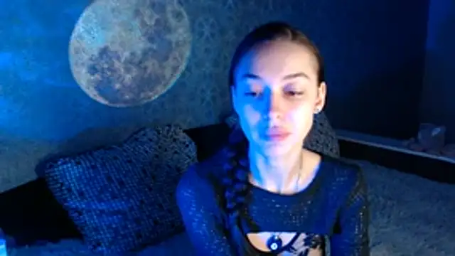 Snapshot of Daphne_Darkthorn chatting on 11.13.25 Daphne Darkthorn online show from 11.13.25