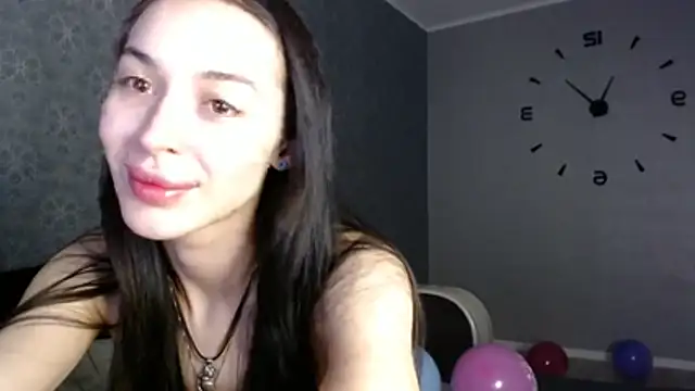 Snapshot of Daphne_Darkthorn chatting on 11.30.25 Daphne Darkthorn online show from 11.30.25