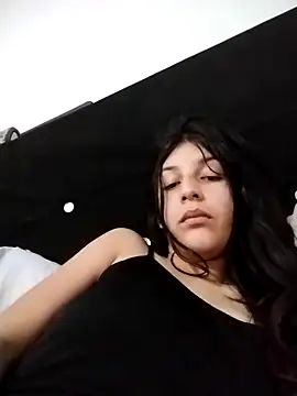 Snapshot of Thaila-Aurora chatting on 11.09.25 Thaila-Aurora online show from 11.09.25