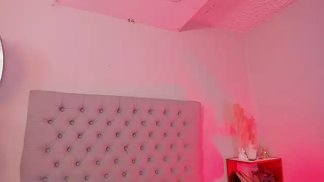 SofiRuiz  online show from 02.01.26