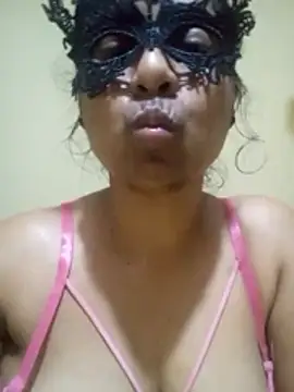 Snapshot of Expose_Queen chatting on 01.14.26 Expose Queen online show from 01.14.26