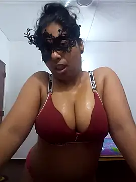 Expose Queen online show from 04.29.26