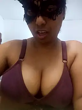 Snapshot of Expose_Queen chatting on 06.18.26 Expose Queen online show from 06.18.26