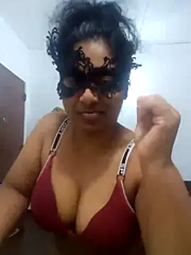 Expose Queen online show from 07.22.26