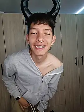 heyy noah11 online show from 11.22.25