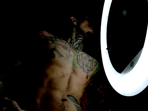 Snapshot of Molotov_Explosive chatting on 10.13.25 Molotov Explosive online show from 10.13.25