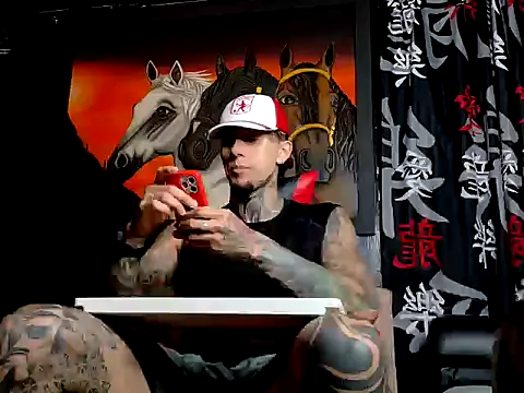 Snapshot of Molotov_Explosive chatting on 10.15.25 Molotov Explosive online show from 10.15.25