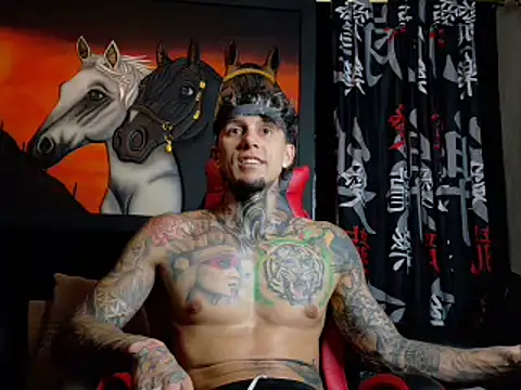 Snapshot of Molotov_Explosive chatting on 10.22.25 Molotov Explosive online show from 10.22.25