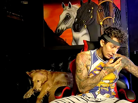 Snapshot of Molotov_Explosive chatting on 11.27.25 Molotov Explosive online show from 11.27.25