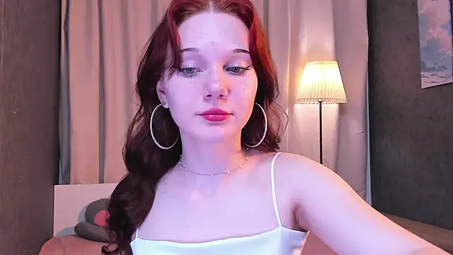 Snapshot of MargoViento chatting on 05.10.26 MargoViento online show from 05.10.26