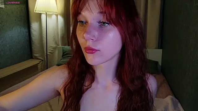 Snapshot of MargoViento chatting on 06.28.26 MargoViento online show from 06.28.26