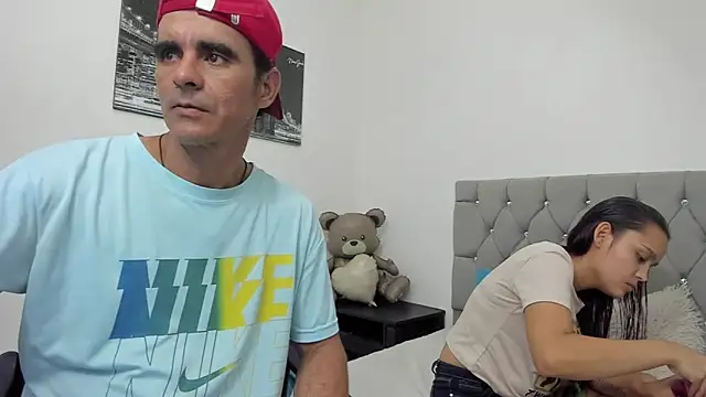 Snapshot of Sofi_And_Santy chatting on 02.19.26 Sofi And Santy online show from 02.19.26