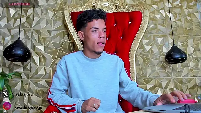 jhojan foxxx  online show from 11.08.25