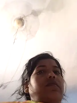 Snapshot of Apki_bhabhiji chatting on 10.12.25 Apki bhabhiji online show from 10.12.25