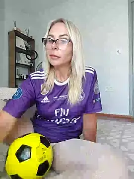 ElenabonyX online show from 06.20.26