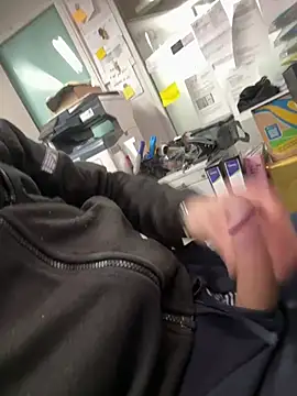 Snapshot of AlexGogo23 chatting on 02.11.26 AlexGogo23 online show from 02.11.26