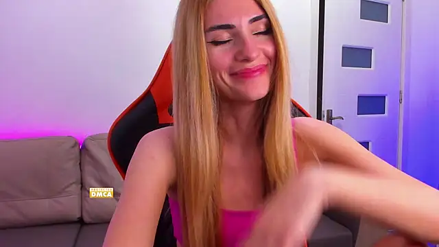 Snapshot of passionka chatting on 10.12.25 passionka online show from 10.12.25