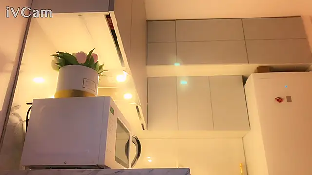 Snapshot of Biryanna chatting on 03.12.26 Biryanna online show from 03.12.26