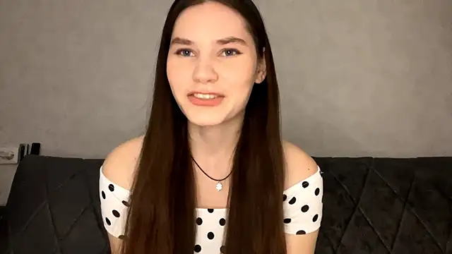 KaseyByczek online show from 10.22.25