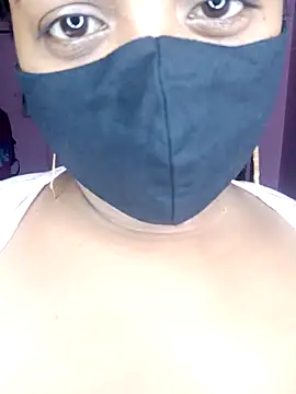 Chumu-quien online show from 10.29.25