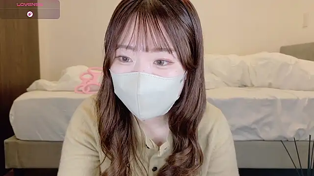 Snapshot of yura_ra_ra chatting on 06.03.26 yura ra ra online show from 06.03.26