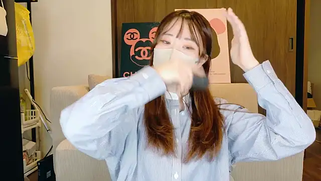 Snapshot of yura_ra_ra chatting on 06.21.26 yura ra ra online show from 06.21.26