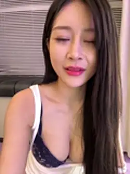 yiyi 3523 online show from 07.06.26