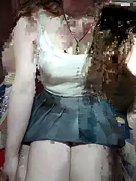 Snapshot of LeanaLy chatting on 11.21.25 LeanaLy online show from 11.21.25