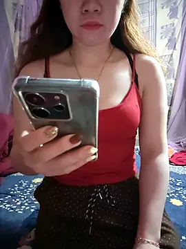 Snapshot of LeanaLy chatting on 01.16.26 LeanaLy online show from 01.16.26