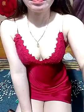 Snapshot of LeanaLy chatting on 03.02.26 LeanaLy online show from 03.02.26